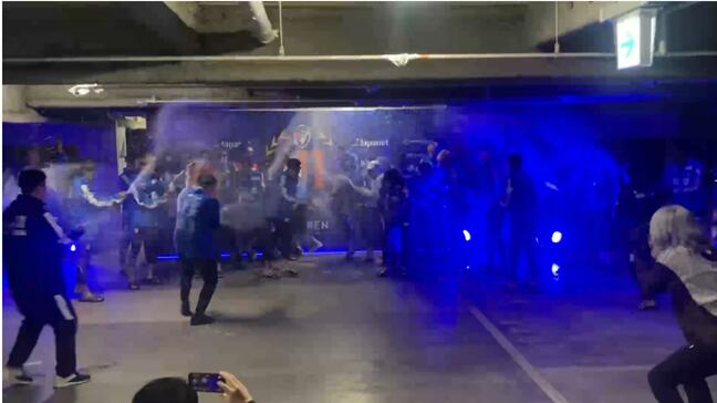 【J1昇格】V長崎 8年ぶりJ1昇格の歓喜 大阪のホテルで「シャンパンファイト」スタート!|TBS NEWS DIG