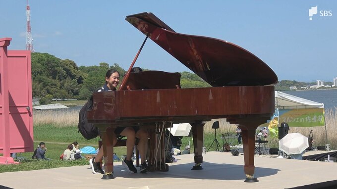 佐鳴湖で音楽や工作も楽しめるマルシェ開催 湖畔にストリートグランドピアノも登場=浜松市|TBS NEWS DIG