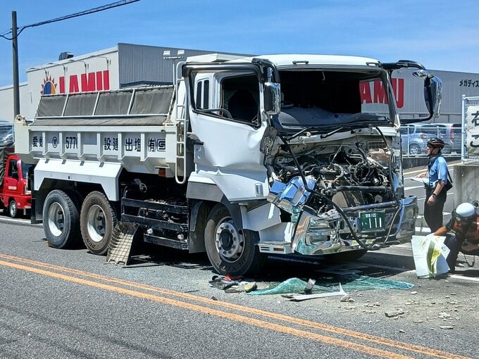 当初は意識あるも…76歳男性が出血性ショックで死亡 大型トラックなど3台の玉突き事故 愛媛･新居浜市|TBS NEWS DIG