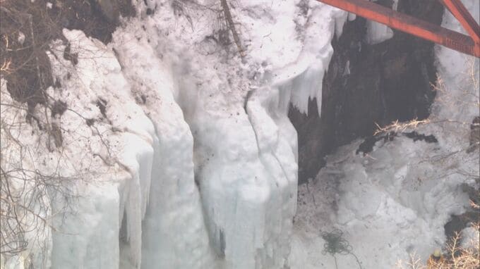 氷の塊の下敷きになった男性が死亡 アイスクライミング中に滑落 平年を大きく上回る気温 岐阜・下呂市 濁河大橋近く　|　名古屋・愛知・岐阜・三重のニュース【CBC news】 | CBC web