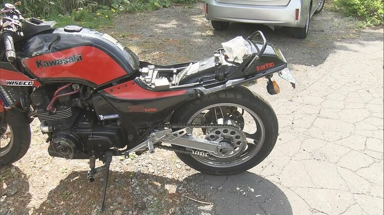 詳報】国道394号のスノーシェルター内でバイク転倒の事故 60歳の男性が