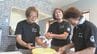 70代の三姉妹が、人口500人余りの過疎の町に「食堂」オープン　きっかけは「コロナ禍の閉塞感」　海外からも客が訪れる食堂に込めた思いとは？　めかぶうどん、カメノテのみそ汁、サザエの炊き込みご飯…漁師町の味とは？　|　BSSニュース | BSS山陰放送