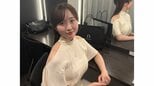 【 本田望結 】 大胆カットの白ワンピ姿のオフショットを公開 メイクルームでのリラックスした表情に「過去一メイクいい」とファン歓喜|TBS NEWS DIG