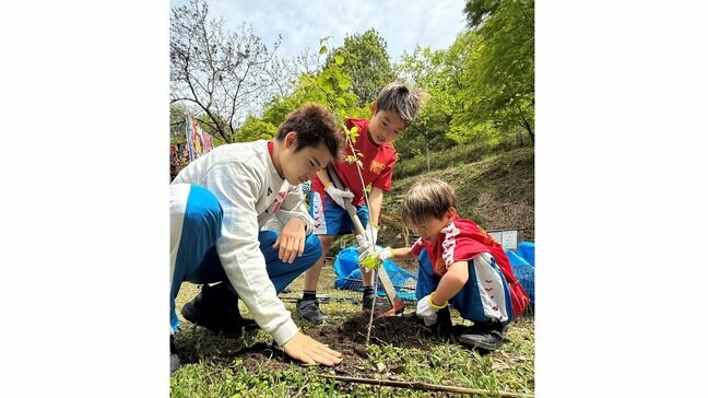 「森は海の恋人」“朝ドラモデル”伝説の牡蠣漁師の遺志を継ぐ...ウナギ復活を願い山に木を植える１８０人の挑戦|TBS NEWS DIG