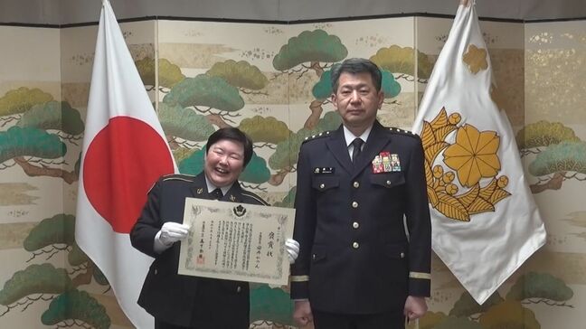 やす子さんに自衛隊が表彰状 「どんなテレビ番組より緊張しております…」 予備自衛官・広報活動に貢献|TBS NEWS DIG