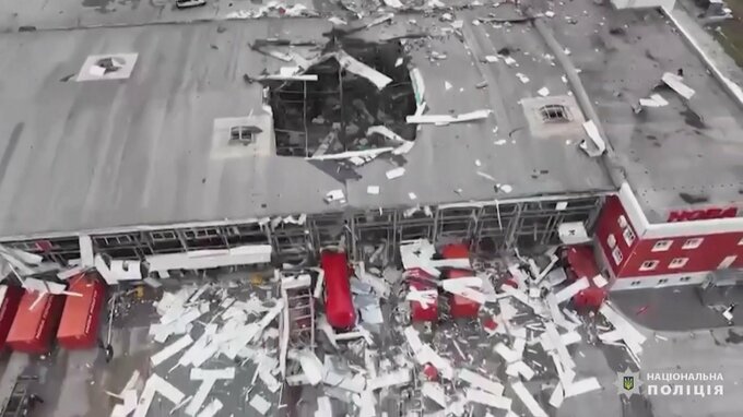 ウクライナ・ハルキウ州の郵便施設に攻撃　6人死亡　ゼレンスキー大統領は「民間施設への攻撃」と非難|TBS NEWS DIG