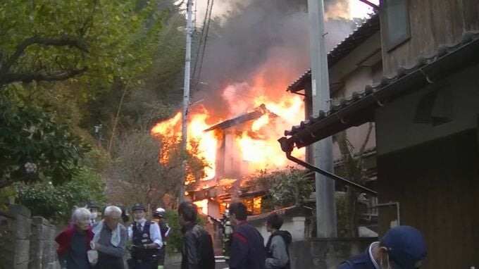 ベトナム人従業員が暮らす社員寮が炎上　朝の住宅街火災で騒然…強風で周辺にも燃え移る　12世帯42人が一時避難　|　BSSニュース | BSS山陰放送