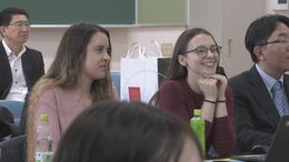 ウクライナ留学生と英語で国際交流 高森高校で特別授業 山口・岩国|TBS NEWS DIG