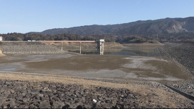 ダムの底が見えるほどの水不足 三重・中里ダムで貯水率14.9%に 三重用水全体の貯水率も34.9%まで低下|TBS NEWS DIG