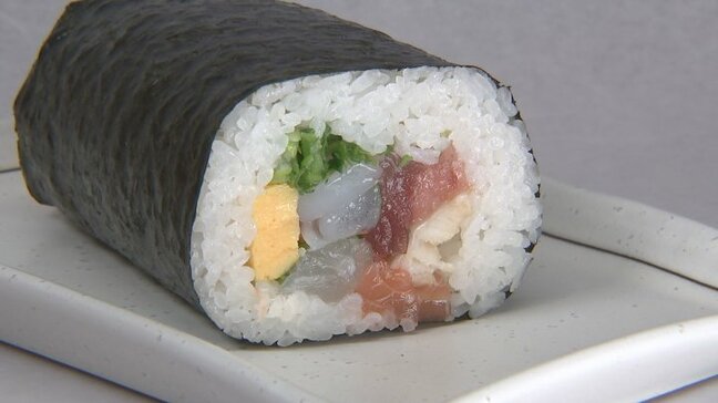 「手に取ってもらえる価格を意識」 恵方巻の具材が値上がり イクラ断念もほとんどの価格を据え置きの店舗も|TBS NEWS DIG