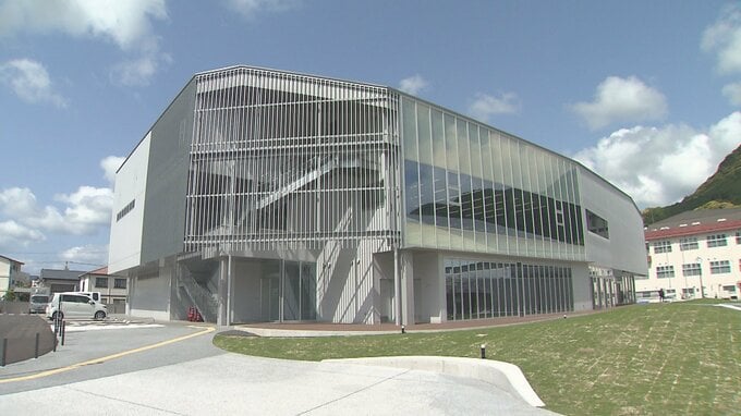 官製談合事件で町長不在の中…長崎県佐々町の新庁舎が開庁|TBS NEWS DIG