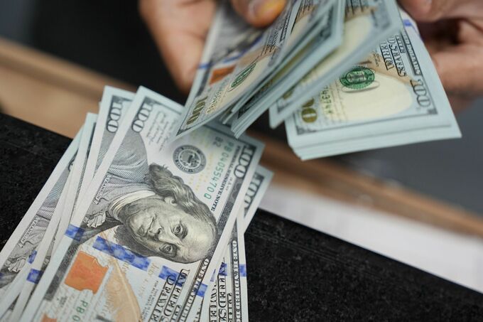 米ドルからの大量資金流出、360兆円の通貨「雪崩」にも－ジェン氏