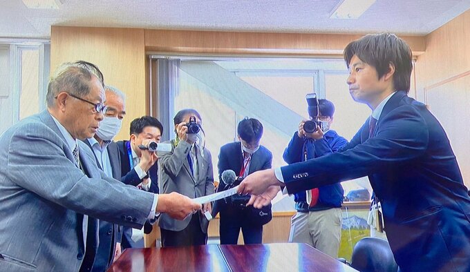 西川町・菅野町長パワハラ疑惑　町民団体が早期の実態調査と町民への報告を求める申し入れ（山形）　|　山形のニュース│TUYテレビユー山形