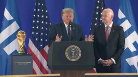 トランプ大統領 サッカーW杯「またアメリカを開催地に選ぶべき」 今大会共催国のカナダ・メキシコの「除外」も主張 FIFA会長からは米中での共催案|TBS NEWS DIG