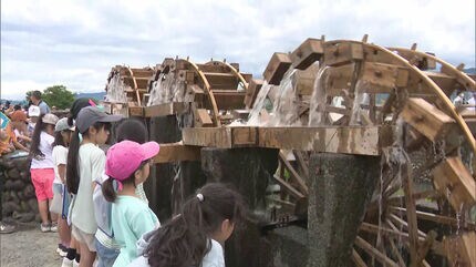 日本最古「三連水車」が今年も稼働 田植えのシーズン迎え豊作願う 福岡
