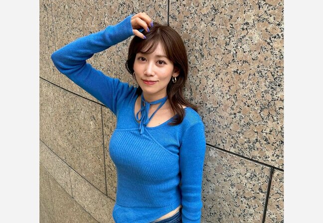 【 中川安奈 】 「だんだん涼しくなってきてしあわせ〜　秋ですねっ」　ブルーコーデのオフショット公開|TBS NEWS DIG