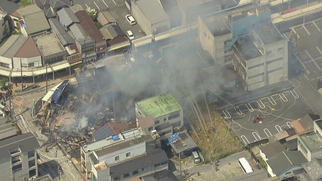 広島・竹原の商店街火事　13棟に延焼　火は消し止められる　火元は倉庫として使用の空き店舗か|TBS NEWS DIG