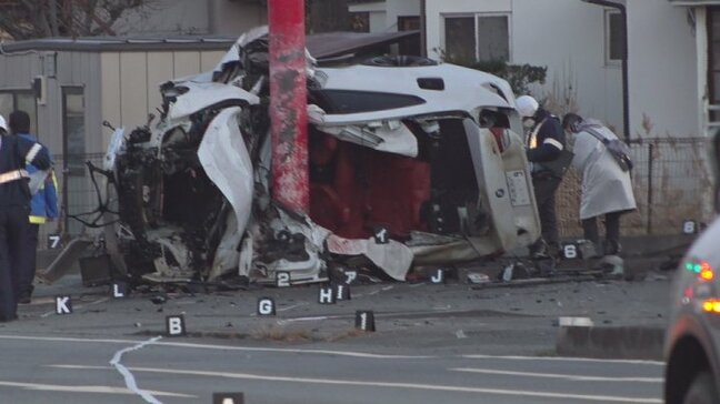 20代男性2人が乗った乗用車、道路脇の看板支柱に衝突　1人死亡、1人重傷　山梨|TBS NEWS DIG