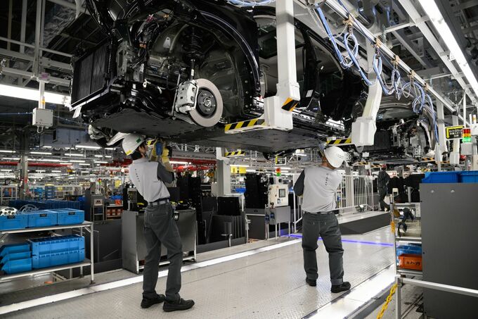 鉱工業生産は２カ月ぶりプラス、基調判断「一進一退」維持