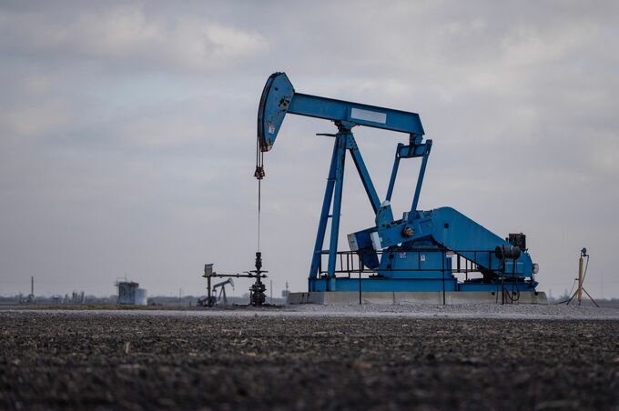 原油高騰、2022年以来の週間上昇率－ホルムズ海峡が事実上封鎖