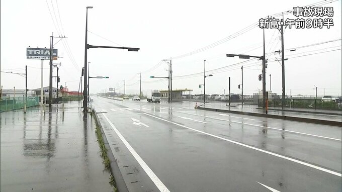 新富町で軽乗用車とバイクが衝突　バイク運転の20歳男性が死亡|TBS NEWS DIG