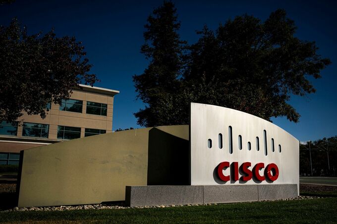 米シスコ、控えめな売上高見通し示す－ＡＩ分野期待の投資家に失望感