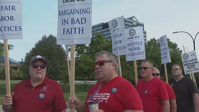 UAW　フォードを除く自動車メーカー2社へのスト対象施設拡大を発表|TBS NEWS DIG