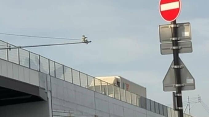 【速報】国道2号の工事現場で誘導員の男性が大型トラックにはねられ死亡　運転手の男（50代）を過失運転致傷の容疑で現行犯逮捕【岡山】　|　岡山・香川のニュース | 天気 | RSK山陽放送