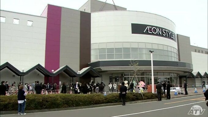 開店前には750人超の行列　「イオンスタイル八戸沼館」がグランドオープン　来店客も「人のにぎわいがすごすぎて…圧巻されています」|TBS NEWS DIG