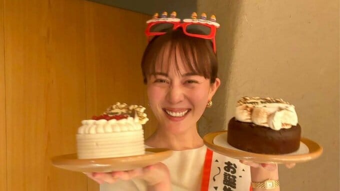 【 比嘉愛未 】　40歳の誕生日を報告「Season④突入〜」　 2つのケーキを手に弾ける笑顔を公開|TBS NEWS DIG