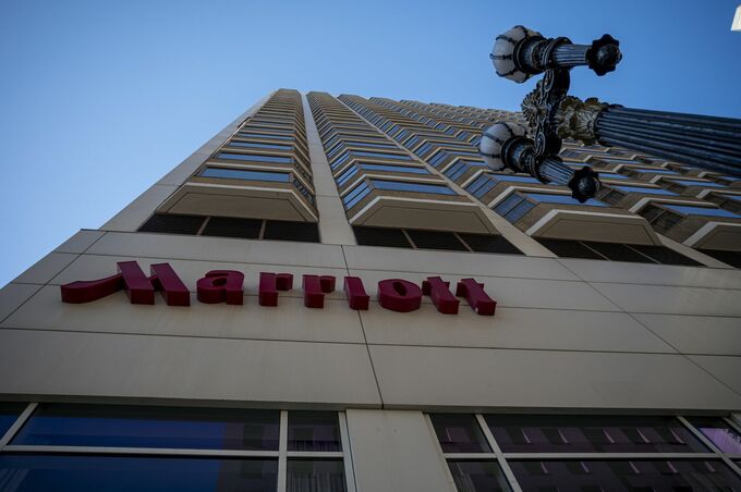 ホテル予約、消費者は直前までためらう傾向－マリオットＣＥＯが指摘