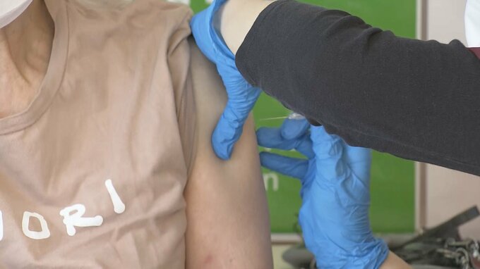 今年度の新型コロナワクチン接種　きょうから開始　高齢者や基礎疾患を有する人を対象に|TBS NEWS DIG