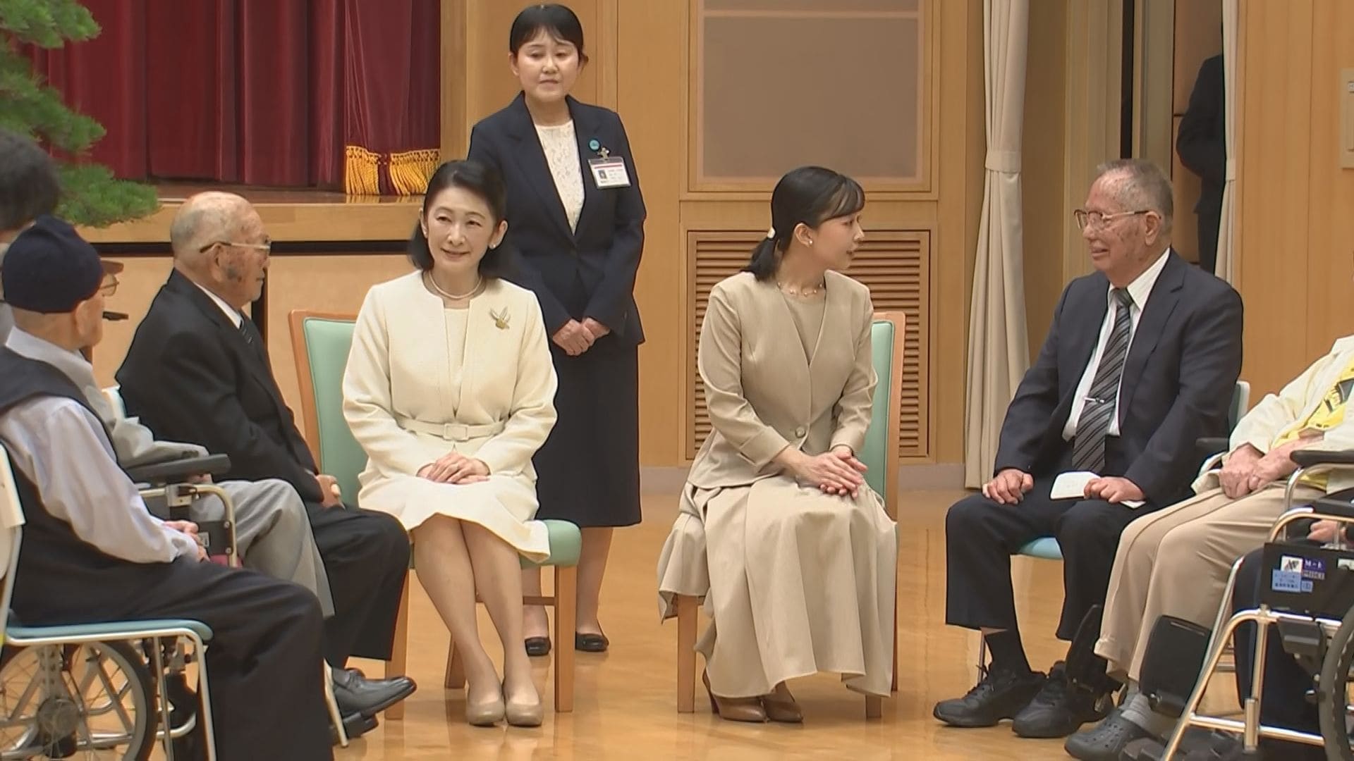 紀子さまと佳子さま 瀬戸内海の国立ハンセン病療養所「大島青松園」へ