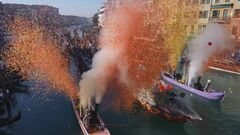 ベネチアで毎年恒例のカーニバル開幕　大運河で伝統の水上パレード　今年のテーマは「東へ…マルコ・ポーロの驚くべき旅」| TBS CROSS DIG with Bloomberg