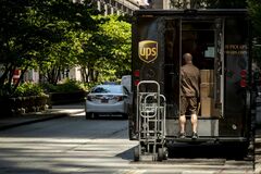 ＵＰＳが今年２万人削減計画、複数施設も閉鎖へ－アマゾン向けを縮小| TBS CROSS DIG with Bloomberg