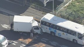 【速報】支援学校のスクールバスにトラック突っ込む バスの10代女子生徒ら5人ケガ バス乗降中に事故 大阪・高石市|TBS NEWS DIG