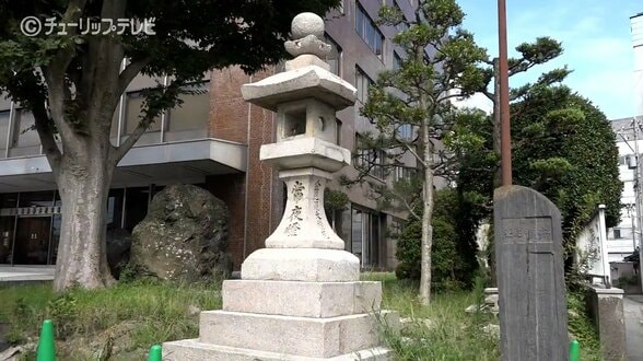 富山大空襲をくぐり抜け…神通川船橋常夜灯が市文化財に　200年前の道しるべ　富山　|　富山のニュース｜天気・防災｜チューリップテレビ