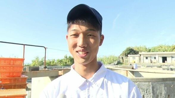 「今年は多くとれた」稚エビから半年、高校生が育て体長15㎝に 天草拓心高校でクルマエビの取り上げ作業 熊本 | 熊本のニュース|RKK NEWS|RKK熊本放送