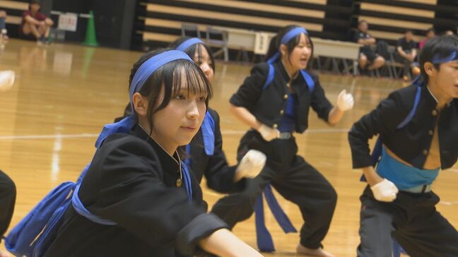 県内屈指の進学校で体育祭　先生の“仮装”に会場が沸く「勉強中心だが、この学校に入って良かった」|TBS NEWS DIG