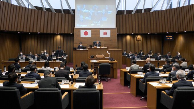 「経済的支援で結婚をためらう要因を一つでも和らげる」高知市議会代表質問で桑名市長　人口減少問題問われ答弁|TBS NEWS DIG