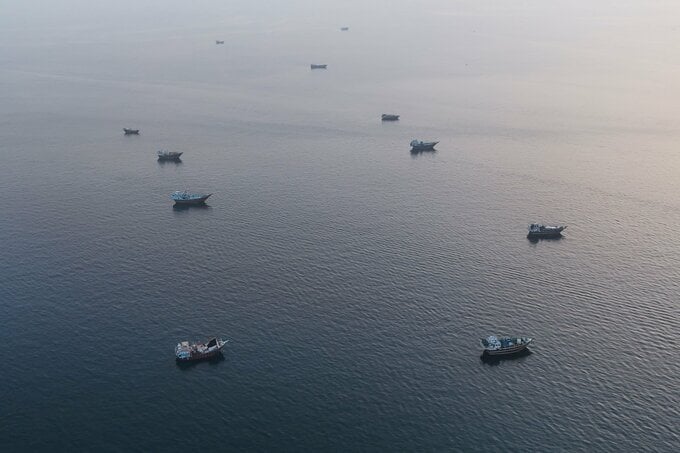 ホルムズ海峡は非常に危険、IMOトップが商船に通航控えるよう求める