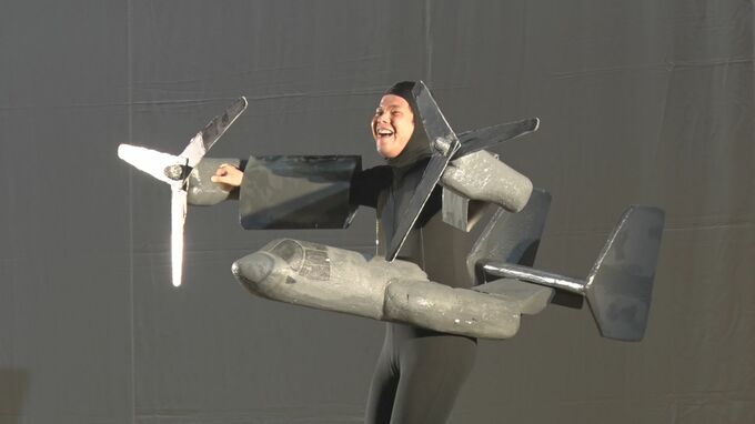 お笑いコントで基地問題を考える「お笑い米軍基地」 うるま市の中学校で上演　|　沖縄のニュース｜RBC 琉球放送