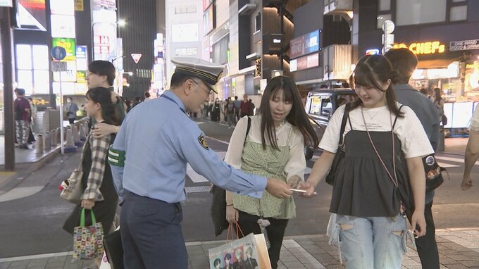 警視庁が東京・池袋で電動キックボードや自転車などの飲酒運転取り締まり　一晩で3件の酒気帯び運転など摘発|TBS NEWS DIG