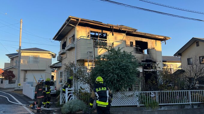 茨城・日立市で木造住宅1棟全焼　住人の高齢夫婦とみられる男女が死亡|TBS NEWS DIG