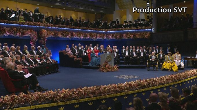 ノーベル賞授賞式 大阪大学・坂口志文特別栄誉教授と京都大学・北川進特別教授にメダル授与　日本人同時受賞は10年ぶり|TBS NEWS DIG