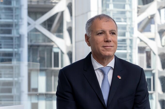 HSBCが大幅な人員削減検討、2万人に影響も－AI導入による事業再編で