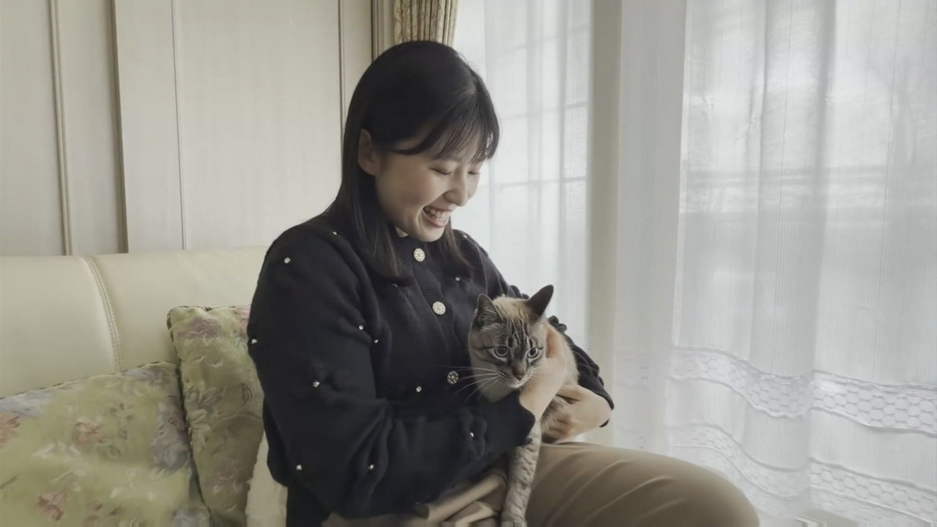 弊社の代表と取締役、ネコ好きなんですけど…」ネコがなめても大丈夫な