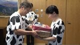 6月は牛乳月間！「おいしいので一度でいいので食べて」酪農事業者らが牛乳の消費拡大を呼びかけ【岡山】|TBS NEWS DIG