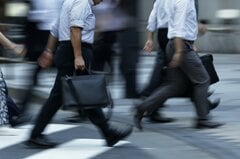 名目賃金は約30年ぶり高い伸び、2カ月連続4%以上－日銀利上げ追い風| TBS CROSS DIG with Bloomberg
