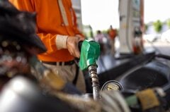 原油急伸、WTIは一時105ドル台－ホルムズ海峡を米中央軍が海上封鎖へ| TBS CROSS DIG with Bloomberg